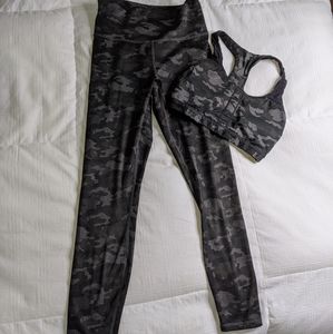Fabletics high waisted leggings and sport bra XS